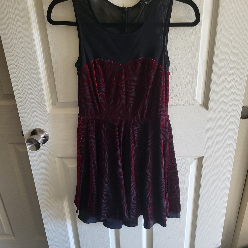 Forever 21 Black & Red Burnout Velvet Skater Dress